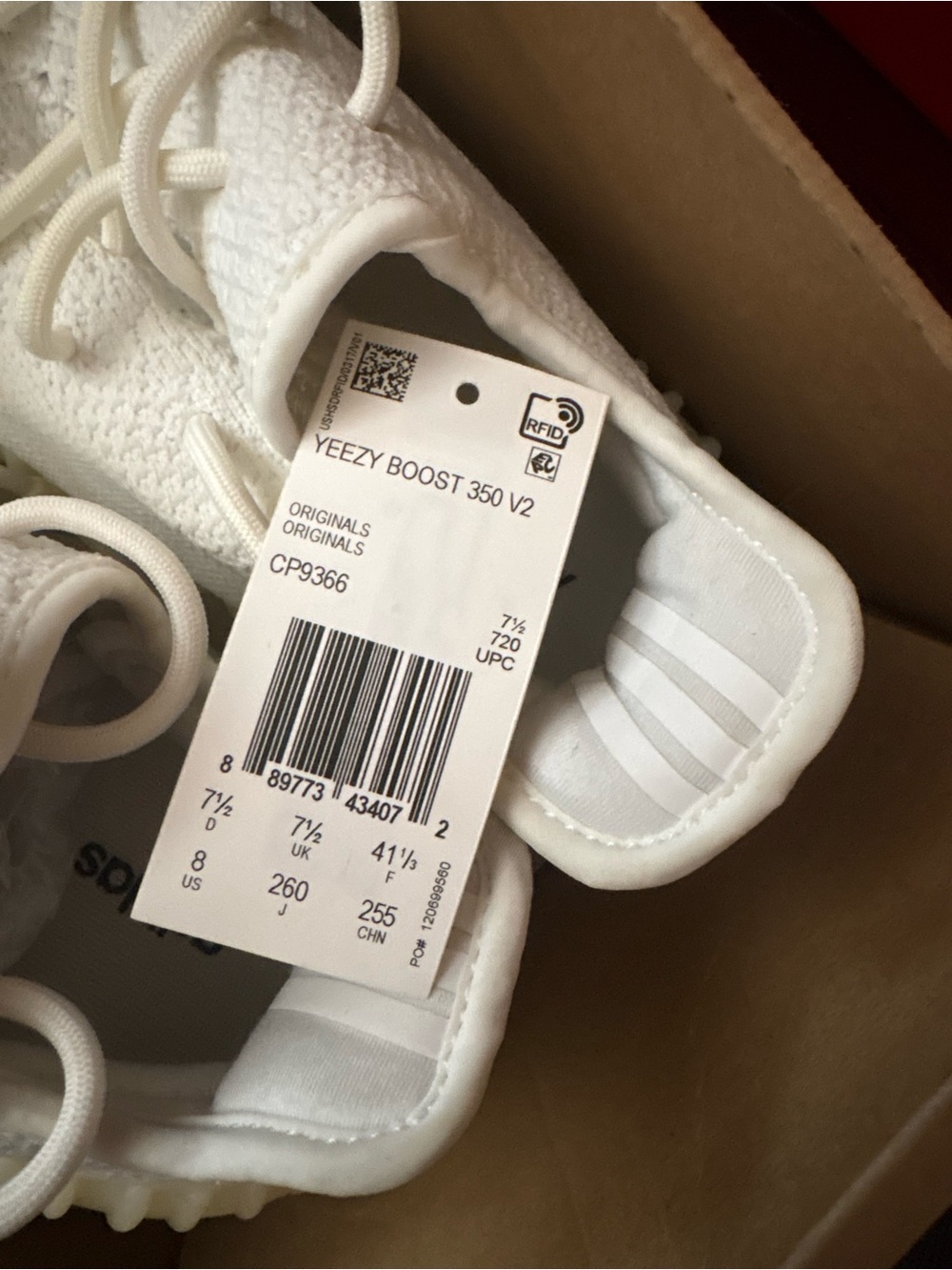 Yeezy shoes Cream Knit Low-Top Sneakers - Picture 2 of 10
